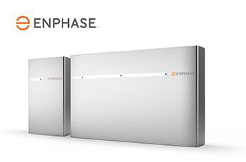 Silberne Stromspeicher in klein und groß von enphase